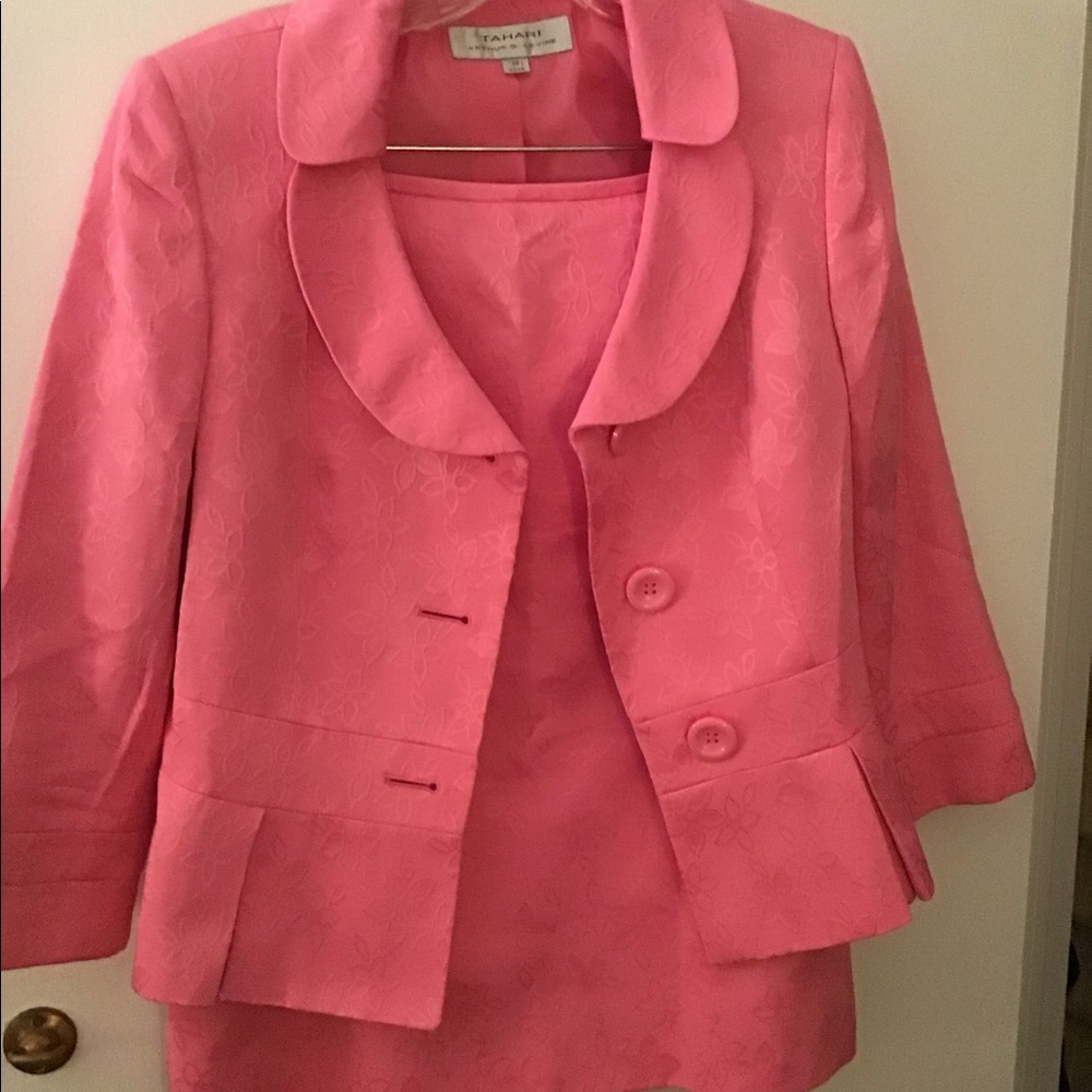 Tahari Arthur Levine Pink Suit